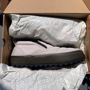 VANS MTE Snow Lodge Slipper Size 9